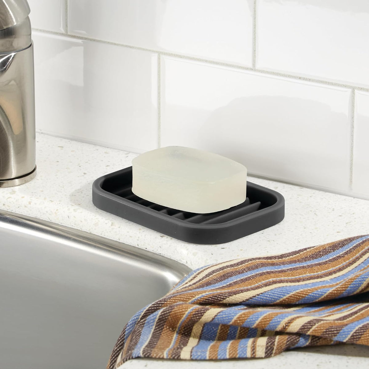 iDesign Silicone Soap Dish for Bar Soap or Scrub Brush, Black